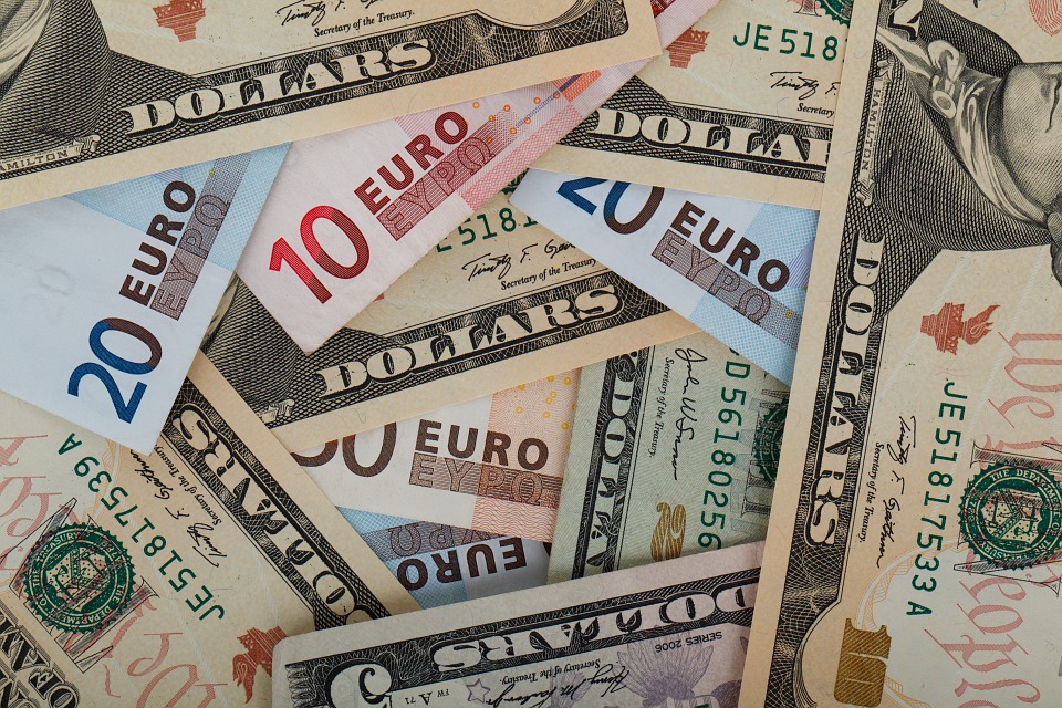 eura a dolary