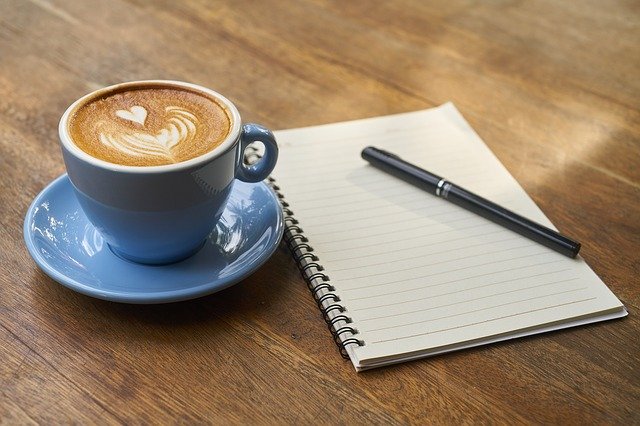 kafe, pero a zápisník